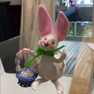 Annalee Easter basket bunny
